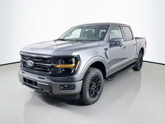 New 2026 Carbonized Gray Metallic Ford XLT image 3