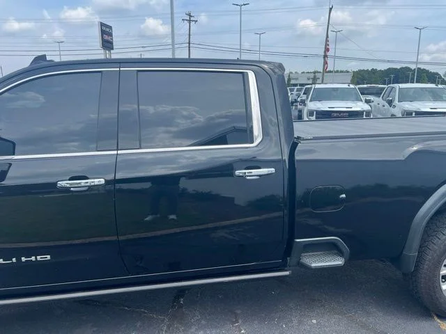 Used 2021 Black GMC Denali image 13