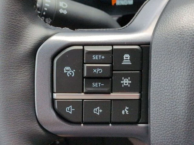 New 2026 Star White Metallic Tri-Coat Ford Lariat® image 25