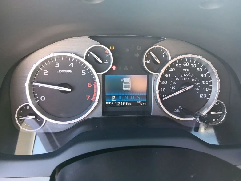 Used 2016 Silver Sky Metallic Toyota SR5 image 18