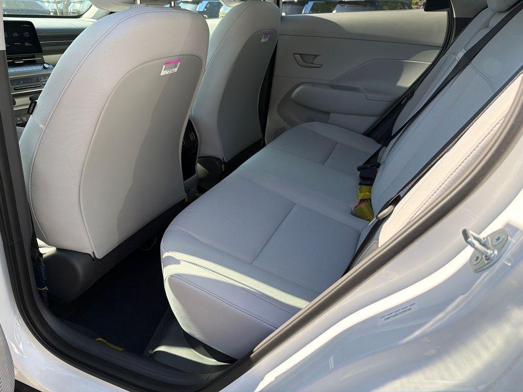 New 2026 White Hyundai SEL Sport FWD image 20