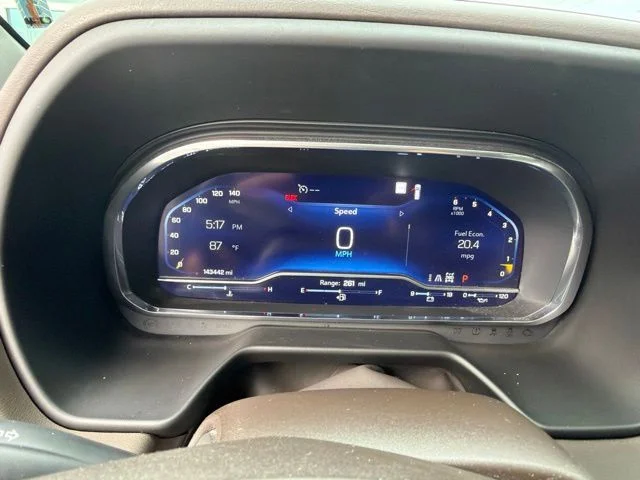 Used 2022 Beige Chevrolet Z71 image 14