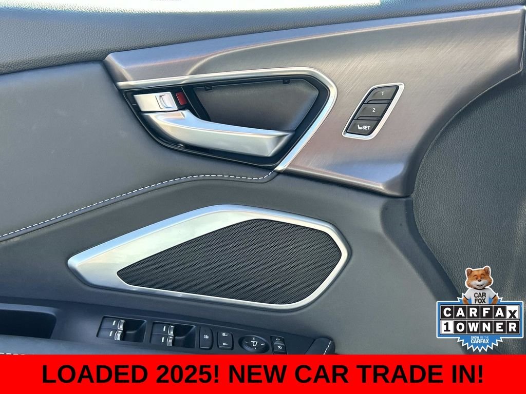 Used 2025  Acura Base image 14