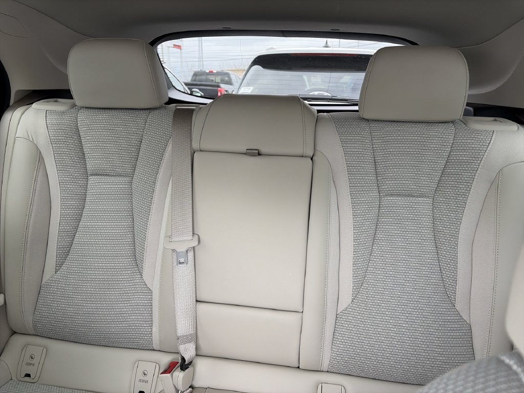 Used 2023 Gray Buick Preferred image 21