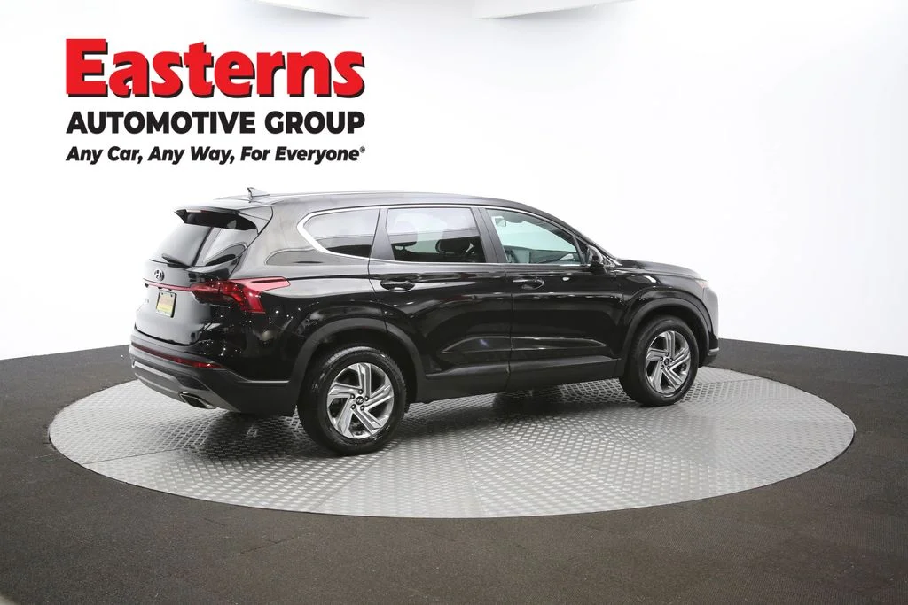 Used 2023 Black Hyundai SE image 39