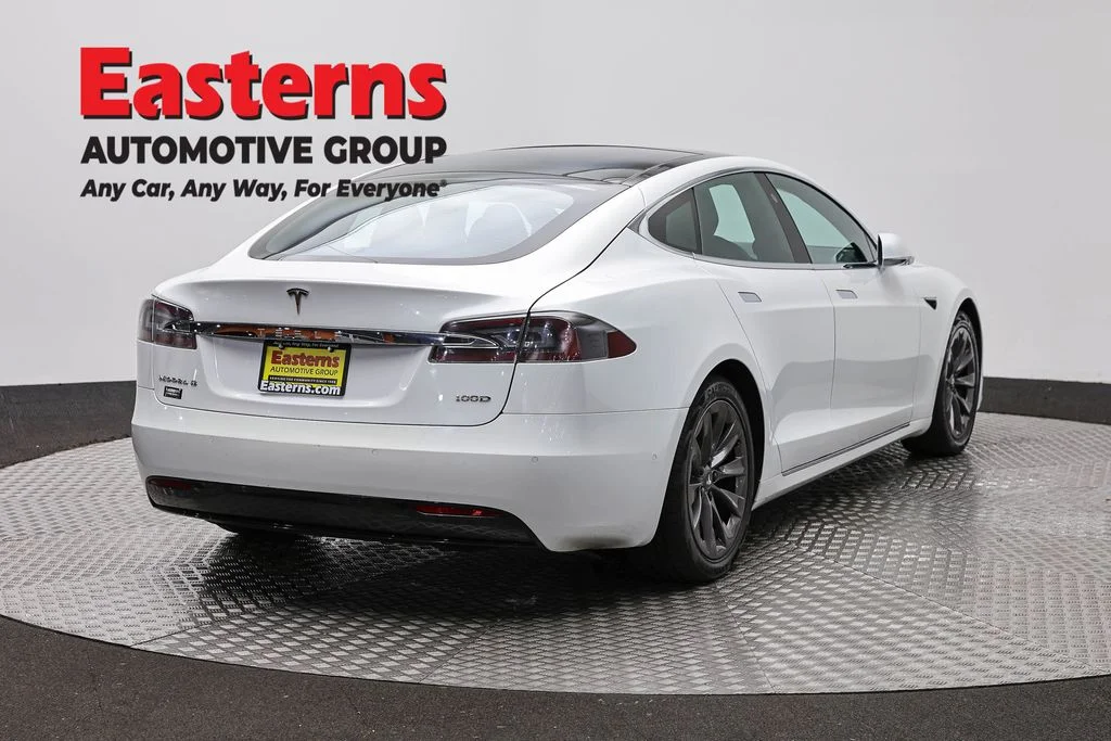 Used 2018 White Tesla 100D image 5