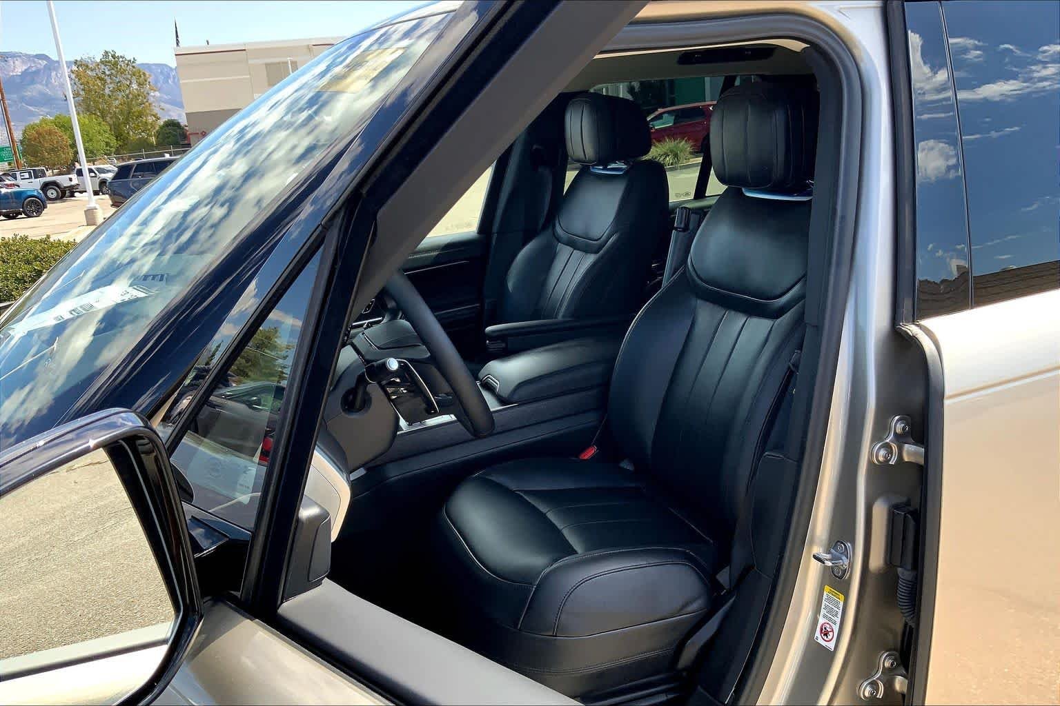 New 2025 Batumi Gold Land Rover SE image 9