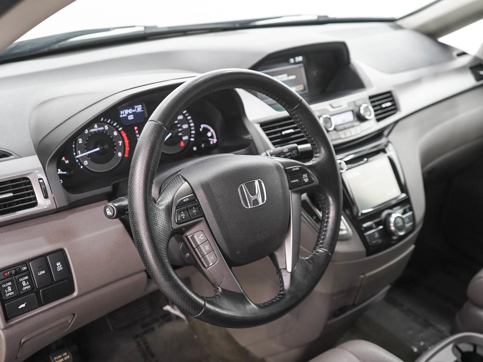 Used 2015 Crystal Black Pearl Honda 5dr EX-L w/Navi image 24