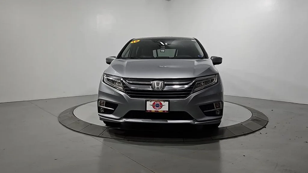 Used 2018 Pacific Pewter Metallic Honda Elite image 8