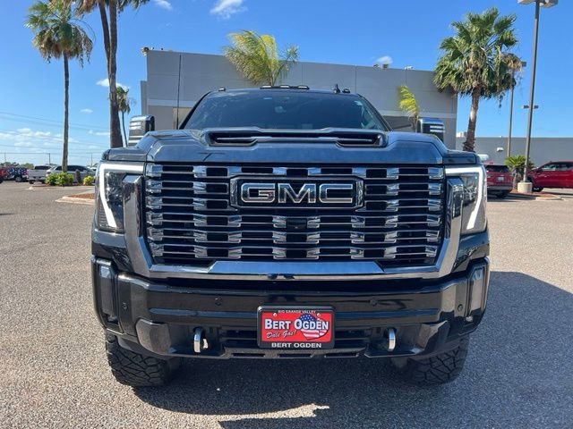 Used 2024 Onyx Black GMC Denali Ultimate image 2