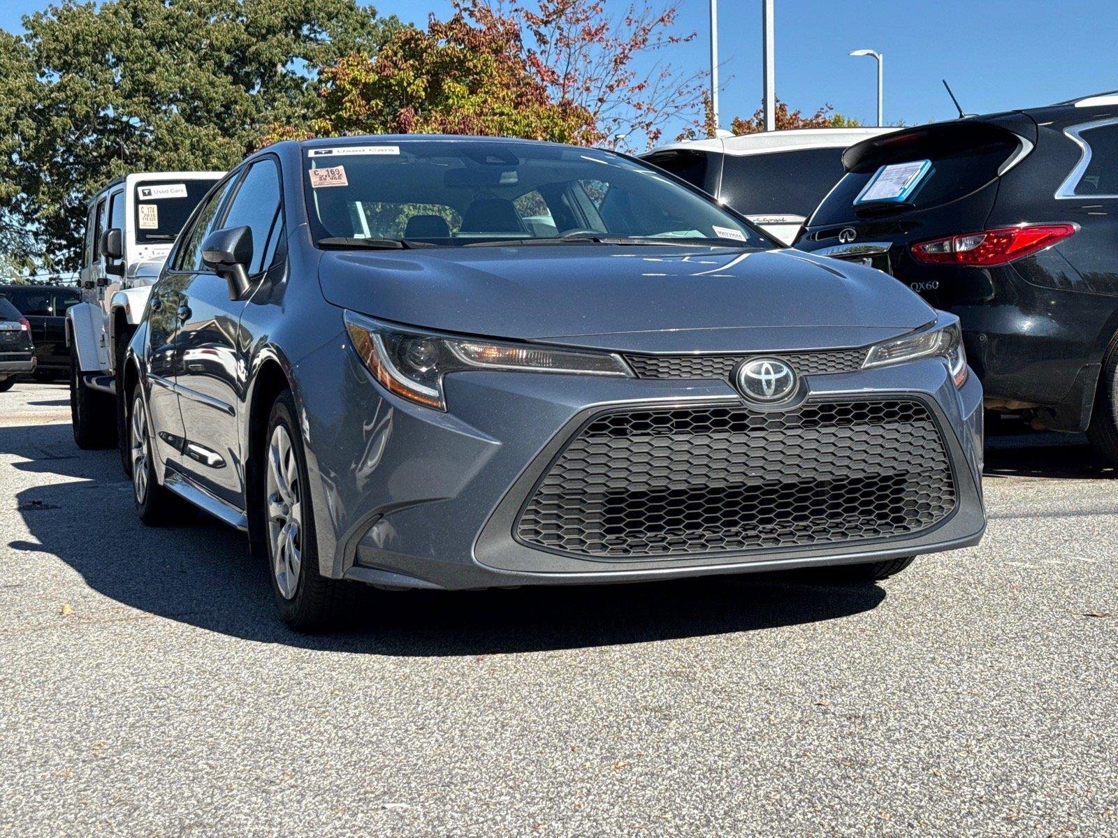 Used 2022 Celestite Toyota LE image 25