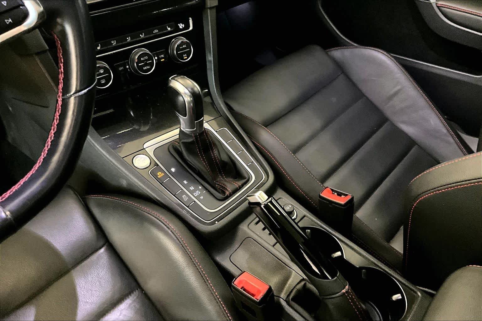Used 2017 BLACK Volkswagen Autobahn image 14