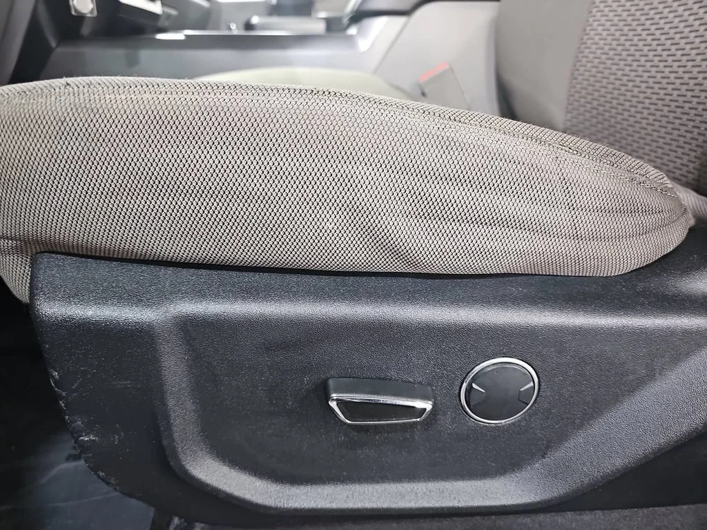 Used 2018 White Ford XLT image 33