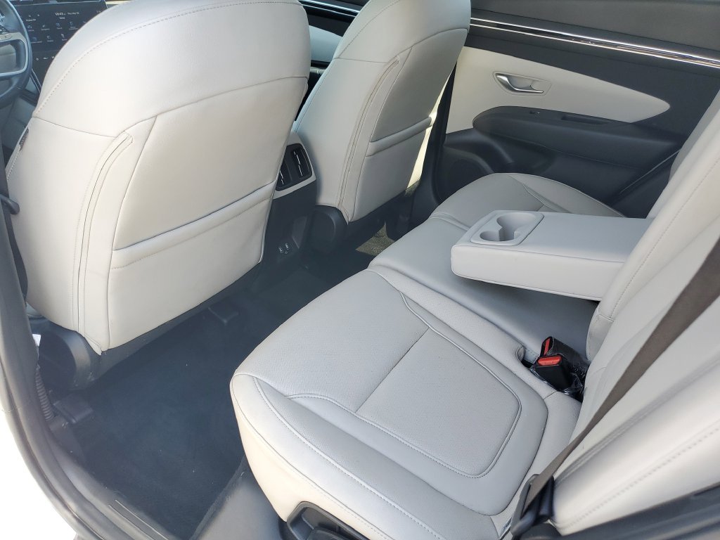 Used 2024 White Hyundai SEL image 19