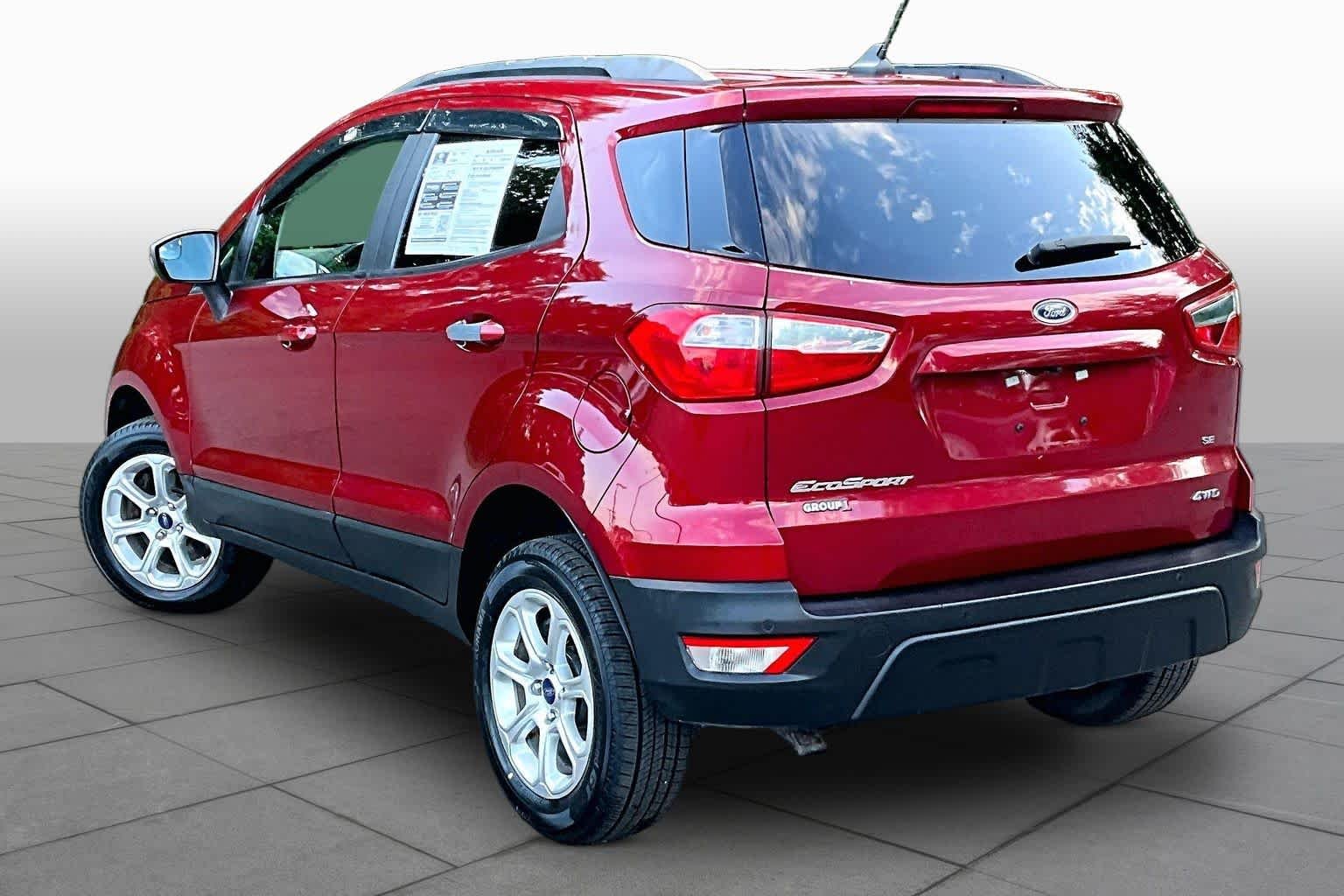 Used 2020 Ruby Red Metallic Tinted Clearcoat Ford SE image 12