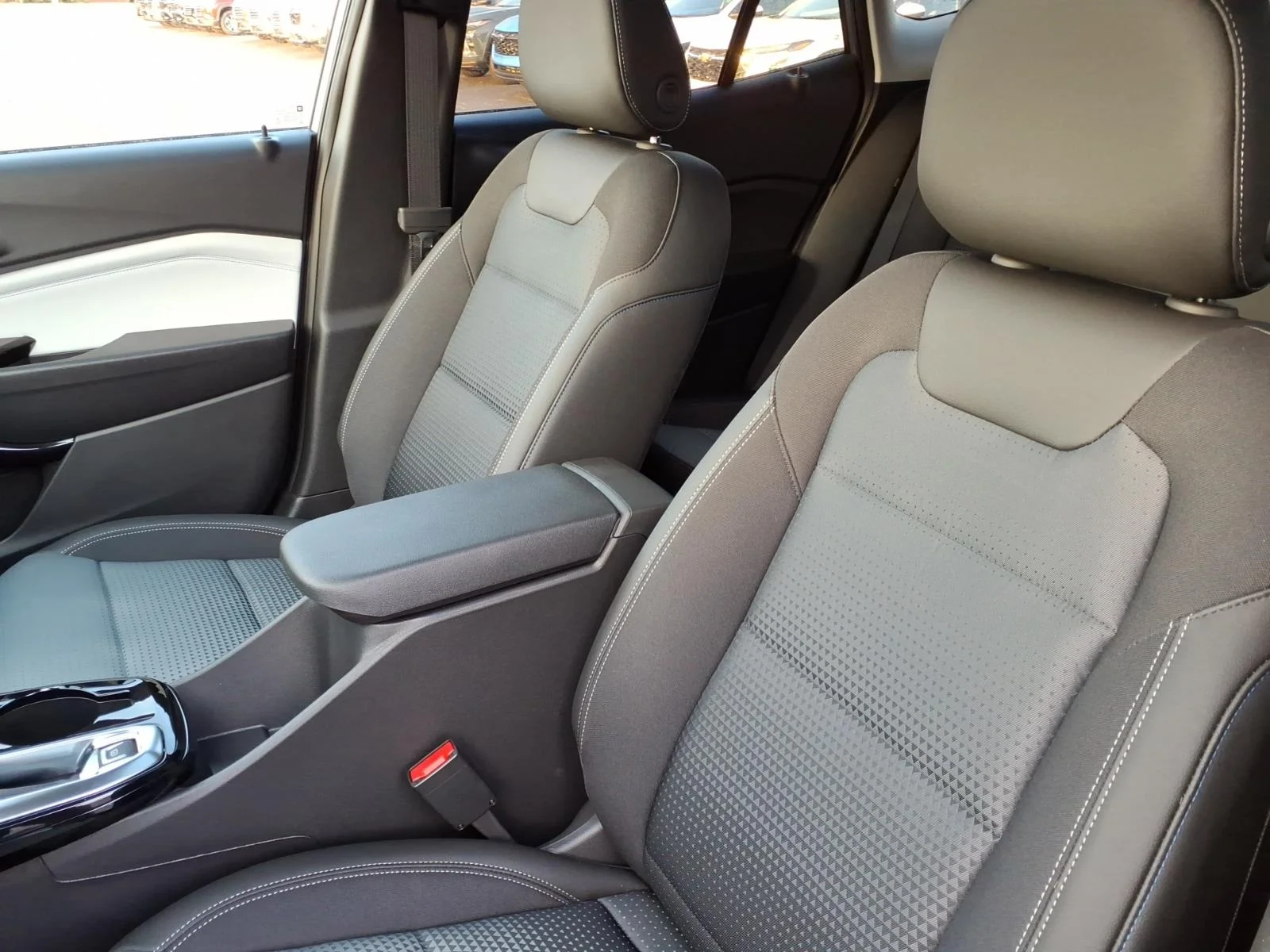 2026 Chevrolet Trax LT - Photo 8