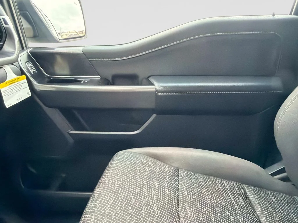 Used 2023 Silver Ford XLT image 23