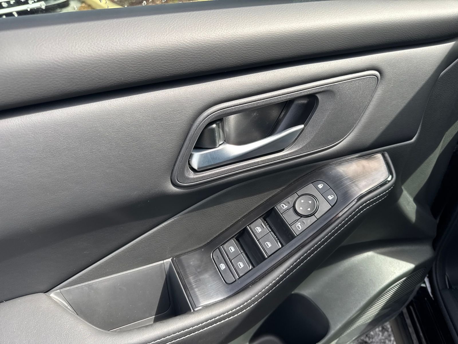 New 2026 Nissan Rogue SV 4D Sport Utility