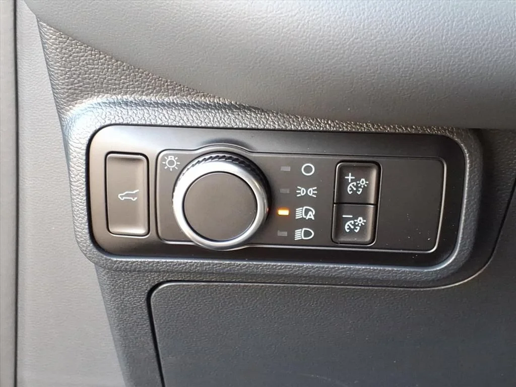 Used 2026 Light Blue Clearcoat Metallic Ford Active image 17