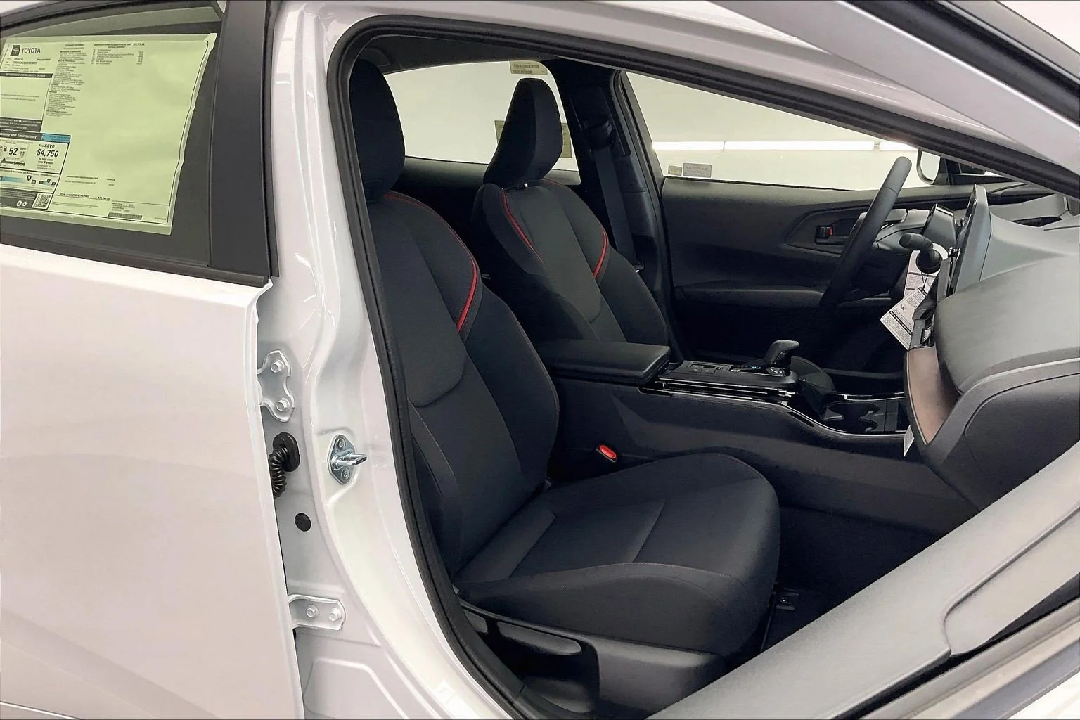 New 2026 Wind Chill Pearl Toyota SE image 9