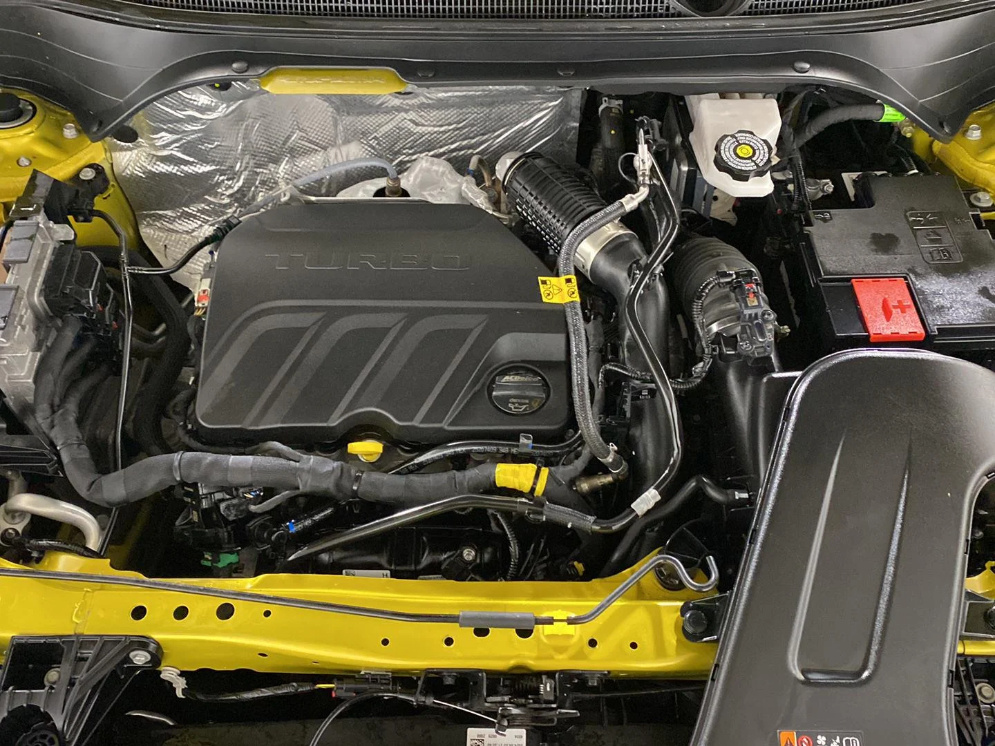 Used 2025 Nitro Yellow Metallic Chevrolet ACTIV image 9