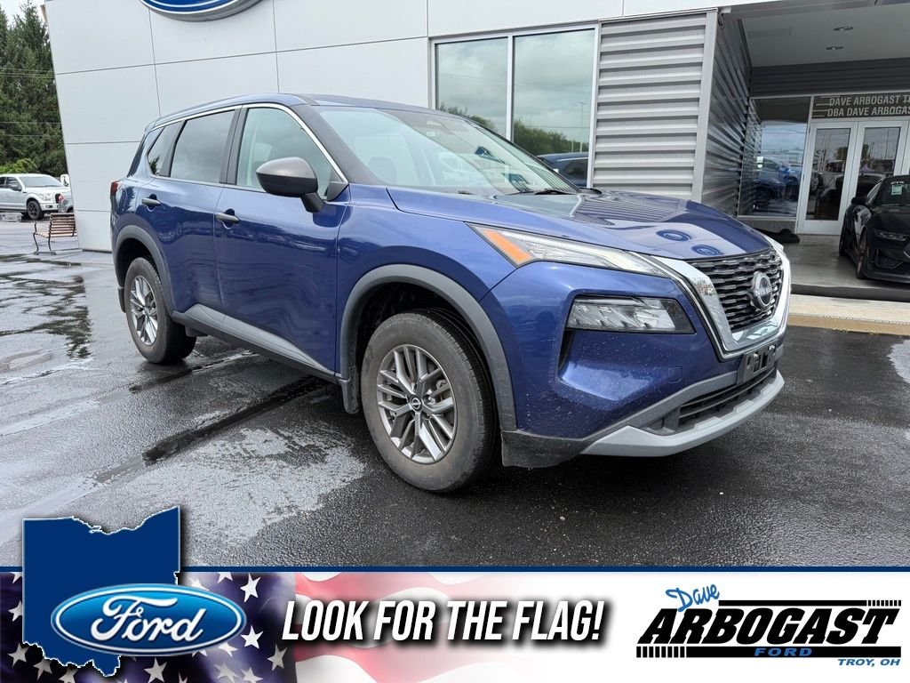 Used 2023 Blue Nissan S image 1