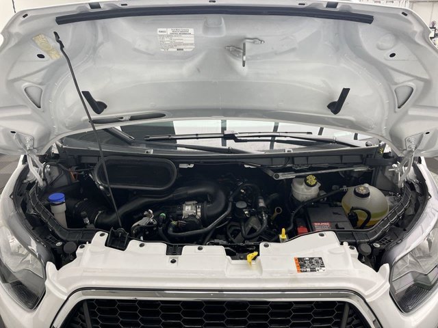 Used 2025 Oxford White Ford 250 image 21