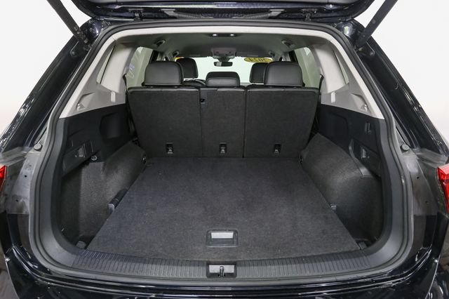 Used 2024  Volkswagen 2.0T SE image 11
