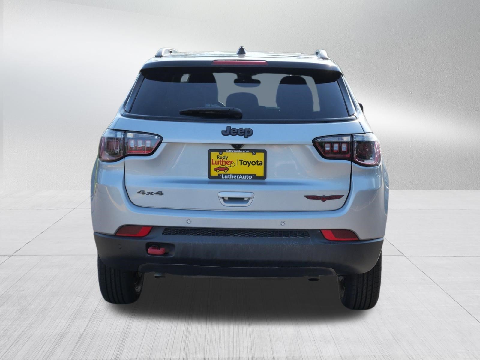 2025 Jeep Compass Trailhawk - Photo 6