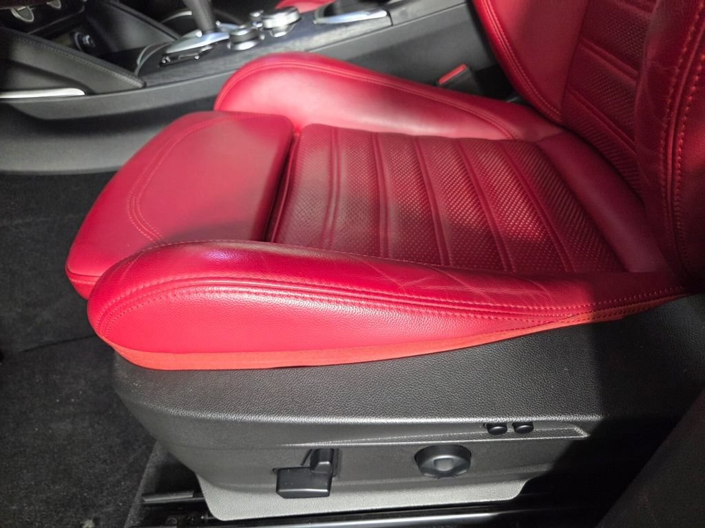 2023 Alfa Romeo Stelvio Sprint - Photo 10