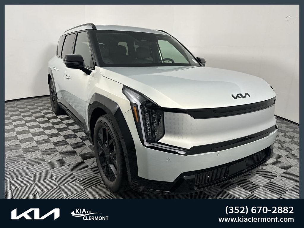 New 2026 Ivory Silver Kia Land AWD image 1
