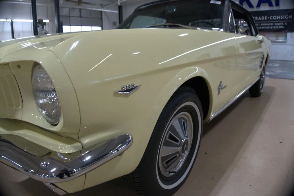 Used 1966 Yellow Ford  image 12