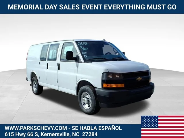 2025 Chevrolet Express Cargo WT