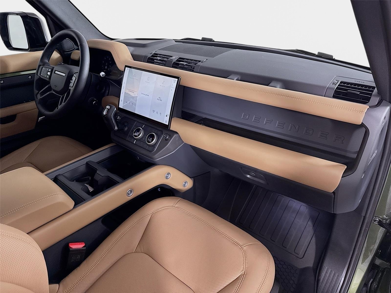 Used 2026 Green Land Rover X-Dynamic SE image 31