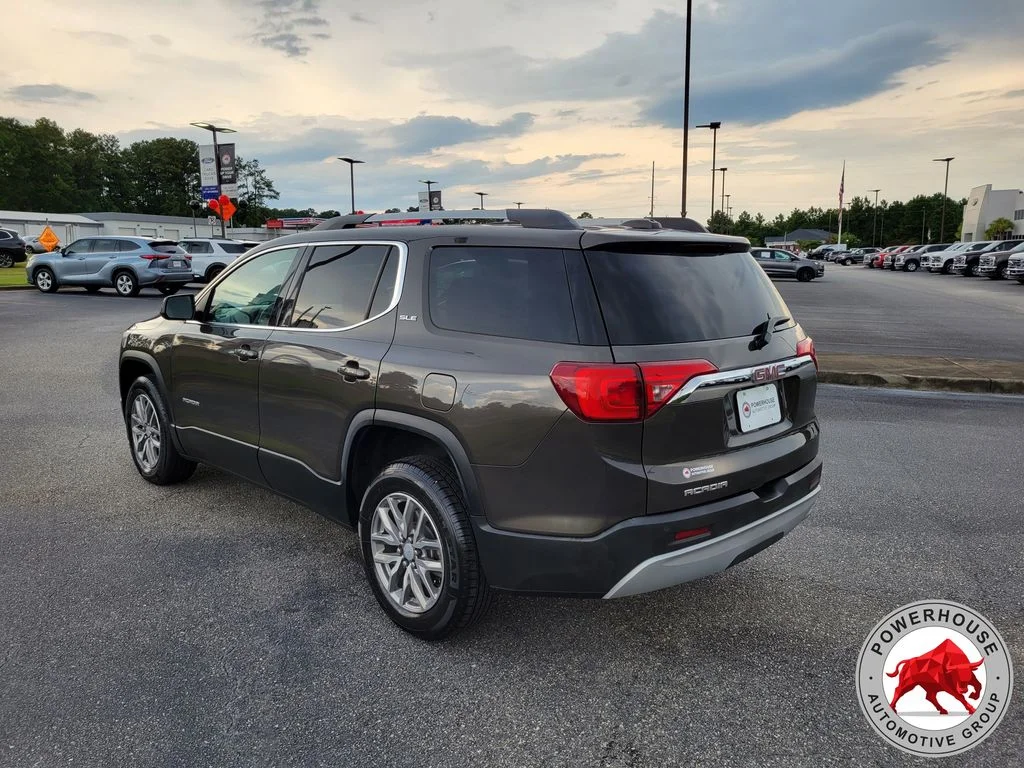 Used 2019 Gray GMC SLE-2 image 3