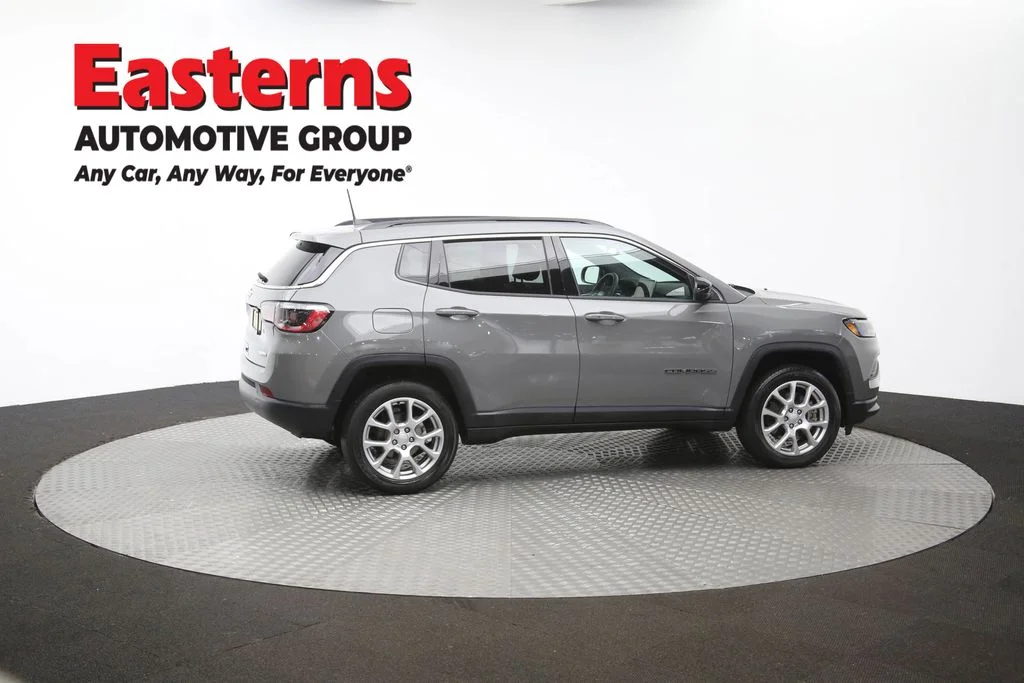 Used 2023 Gray Jeep Latitude Lux image 42