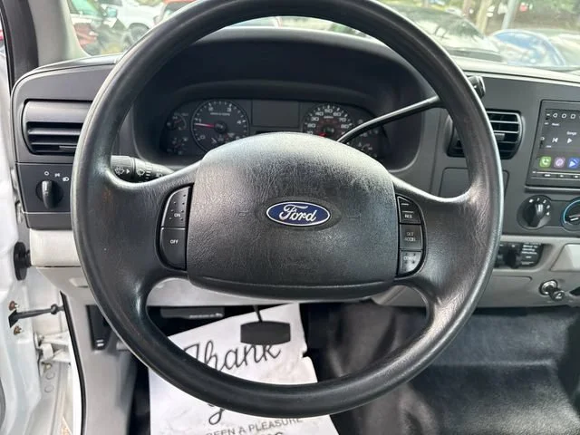 Used 2007 Oxford White Clearcoat Ford XL image 18