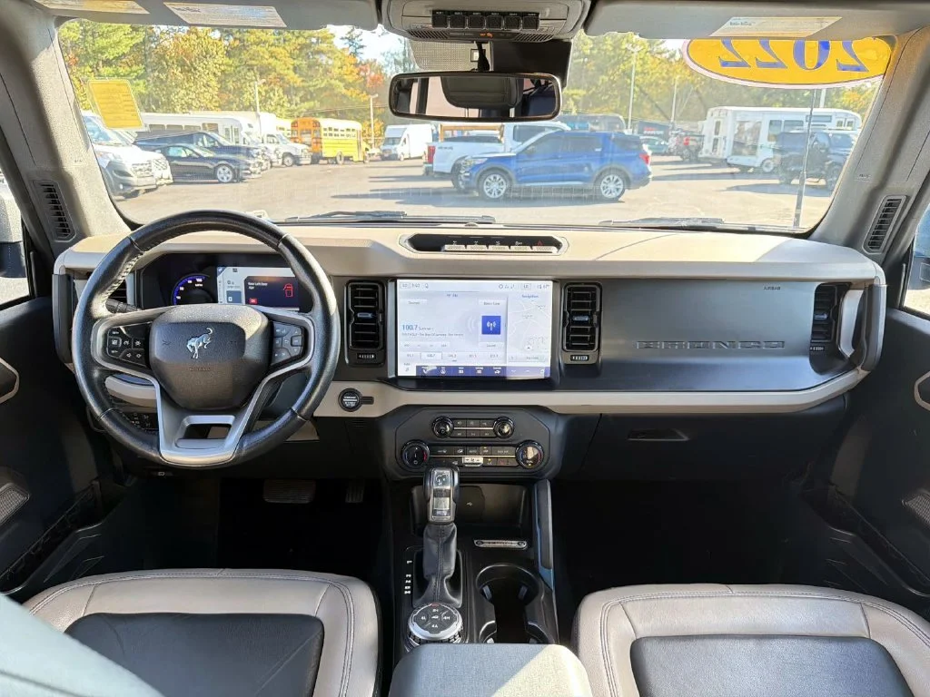 Used 2022 Velocity Blue Metallic Ford Wildtrak image 20