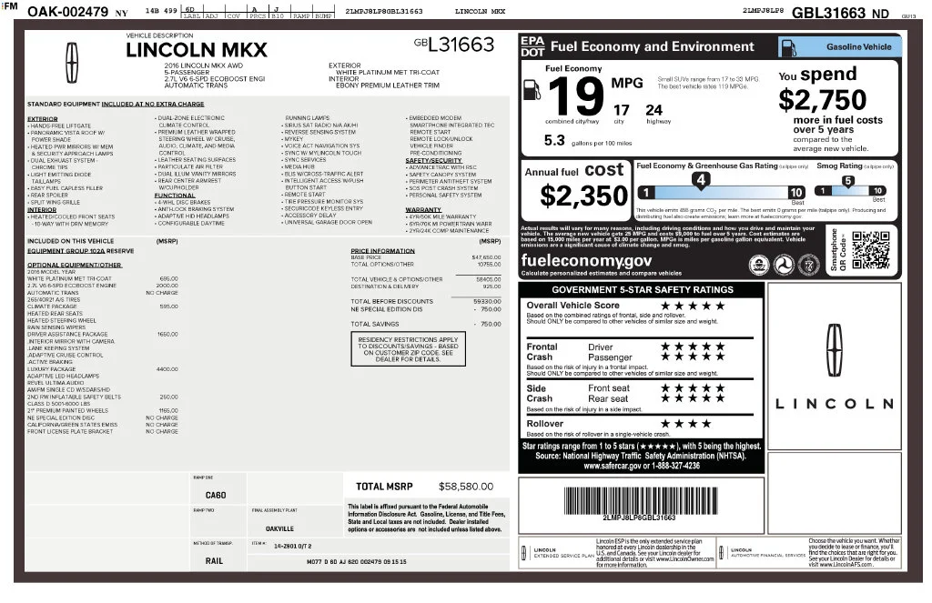 Used 2016 White Platinum Clearcoat Metallic Lincoln Reserve image 13