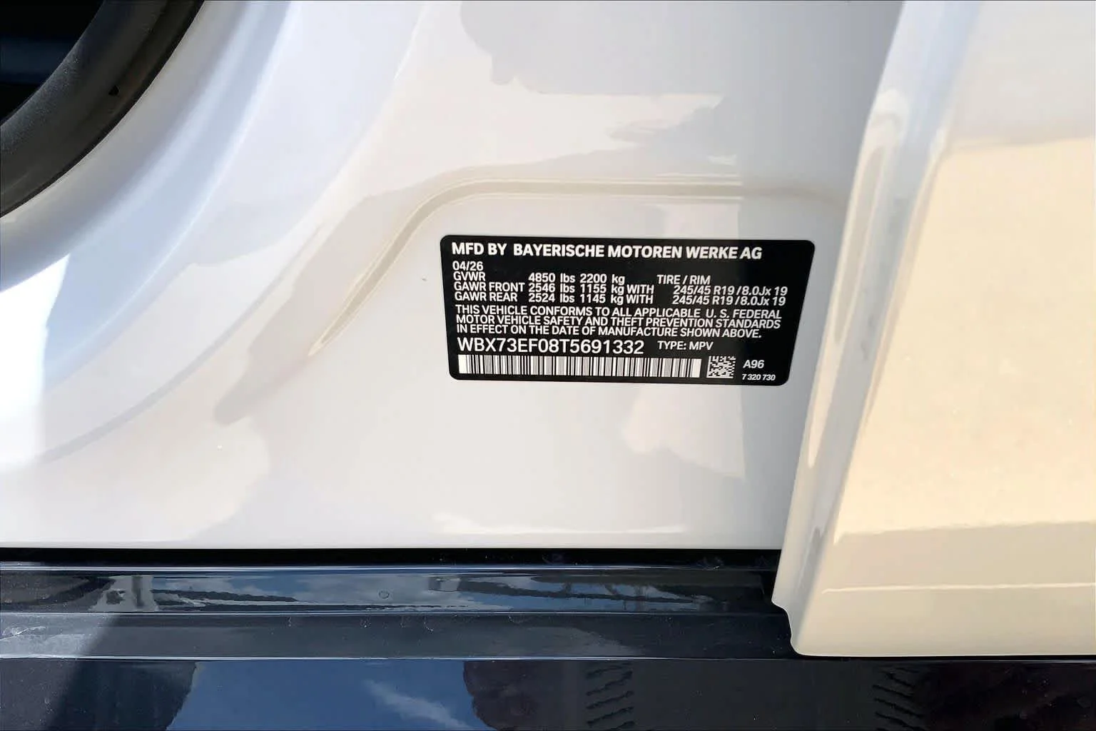 New 2026 Mineral White Metallic BMW xDrive28i image 19
