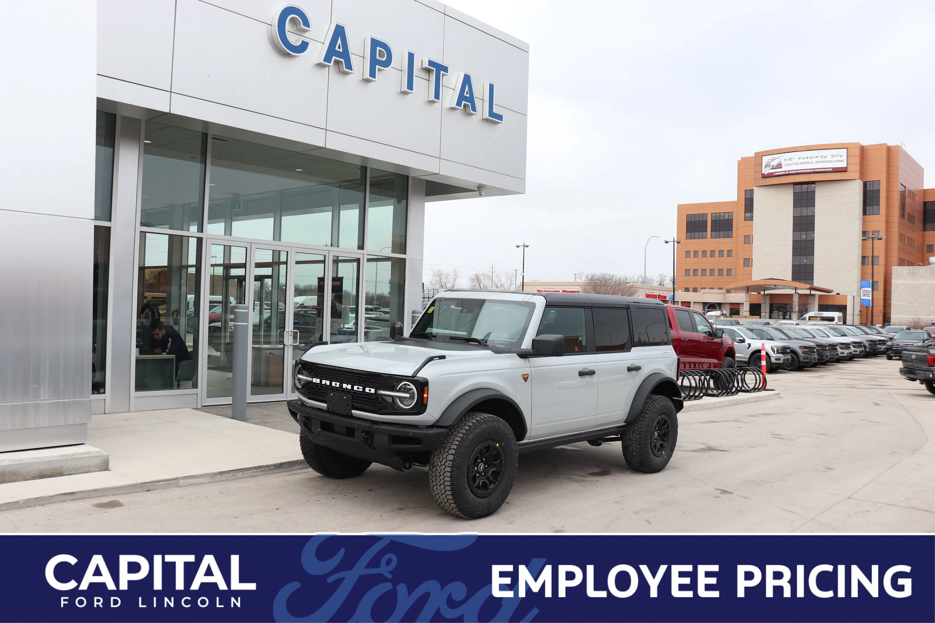 New 2026 AVALANCHE GREY Ford Badlands image 1