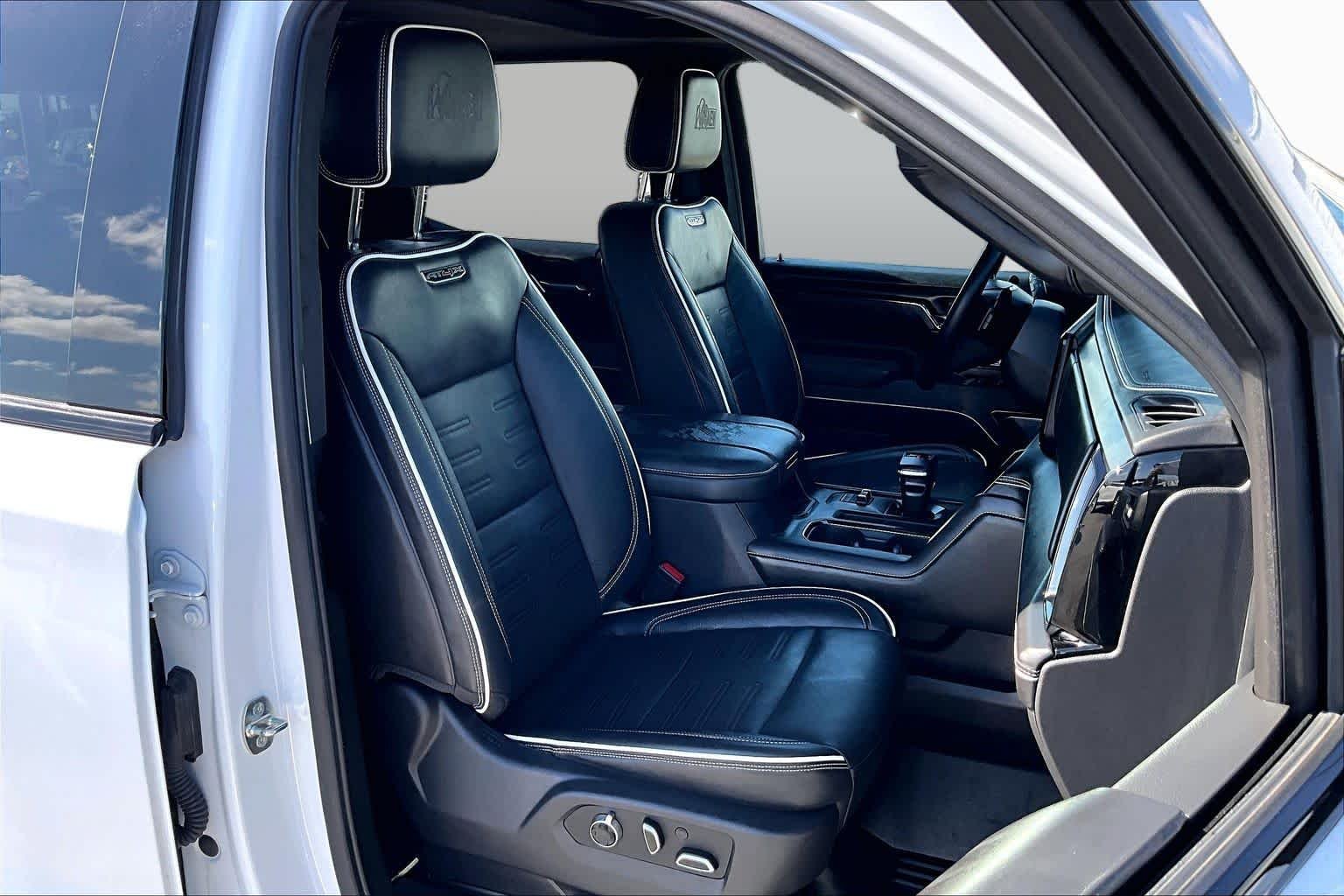 Used 2024 Summit White GMC AT4X image 15