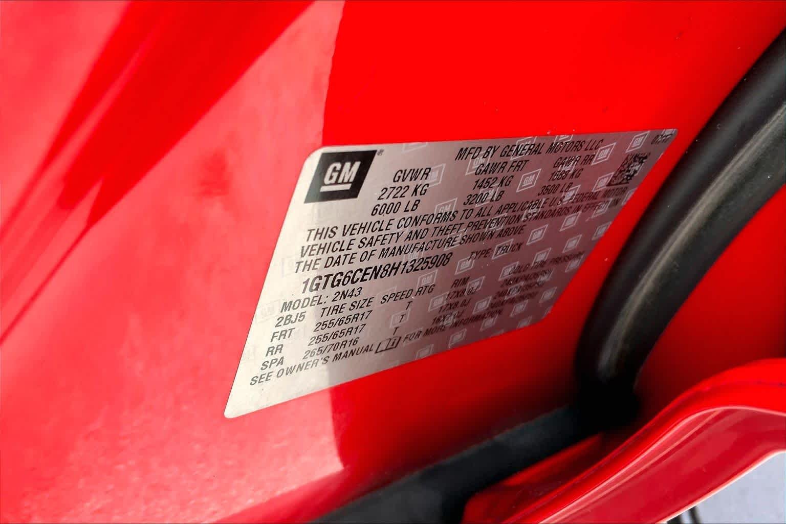 Used 2017 Cardinal Red GMC 4WD SLE image 32