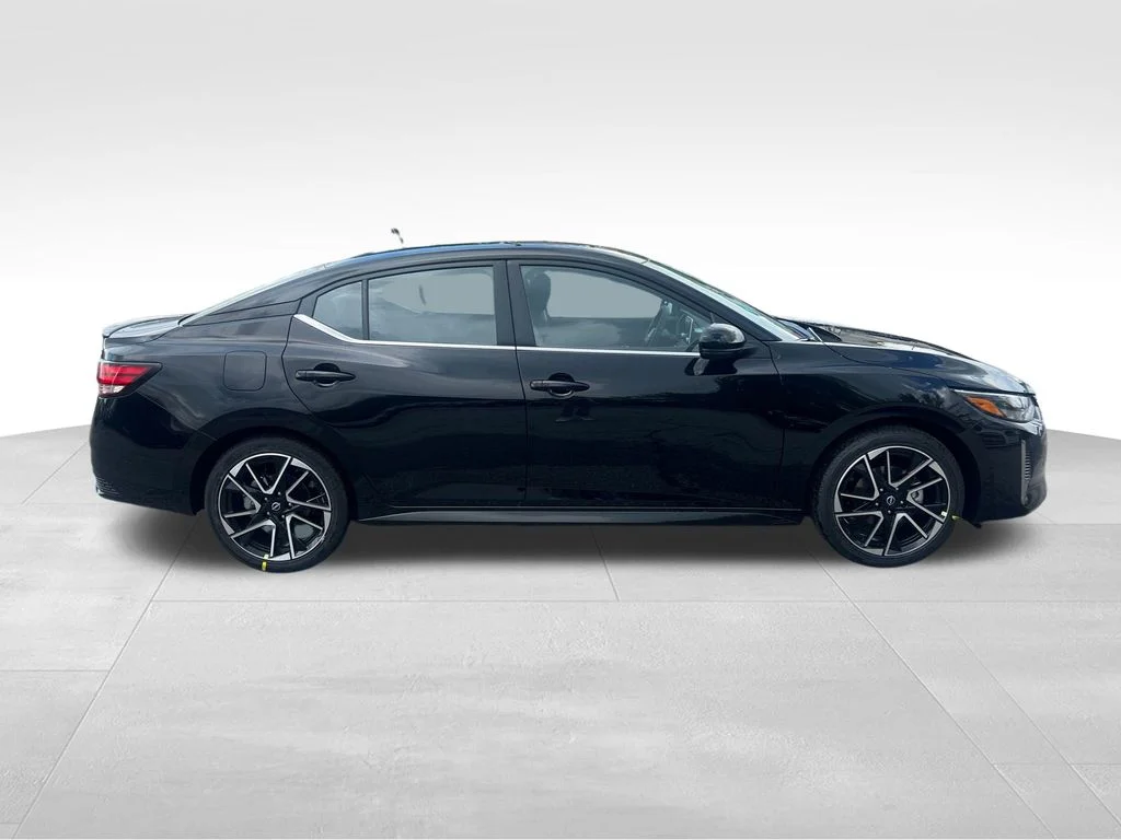 Used 2025 Black Nissan SR image 7