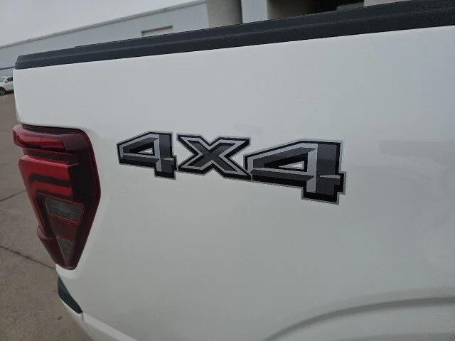 New 2025 Star White Metallic Tri-Coat Ford Platinum® image 41