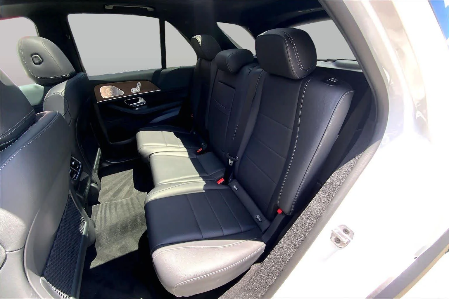 Certified Used 2026 Polar White Mercedes-Benz GLE 350 image 20