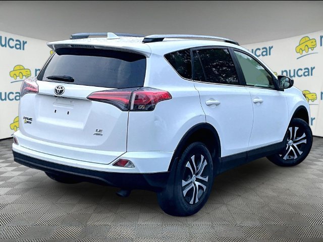 Used 2018 Super White Toyota LE image 13