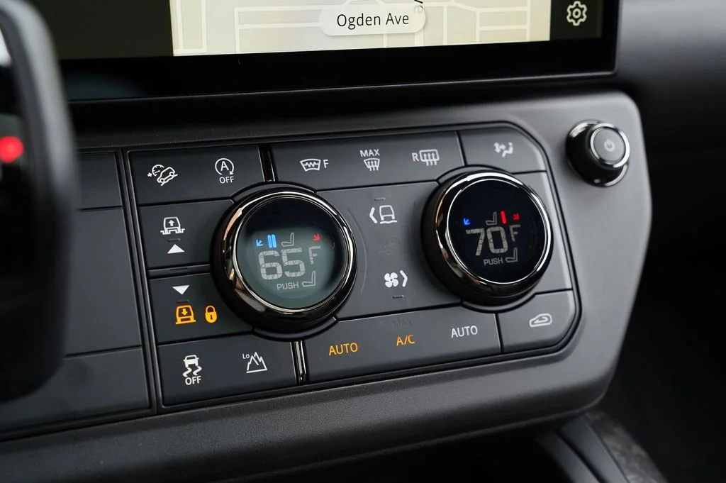 New 2026 Borasco Grey Land Rover OCTA image 32