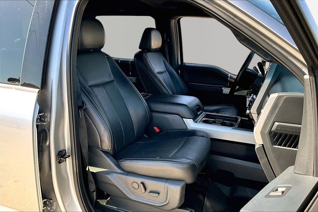 Used 2022 Silver Ford Lariat image 29