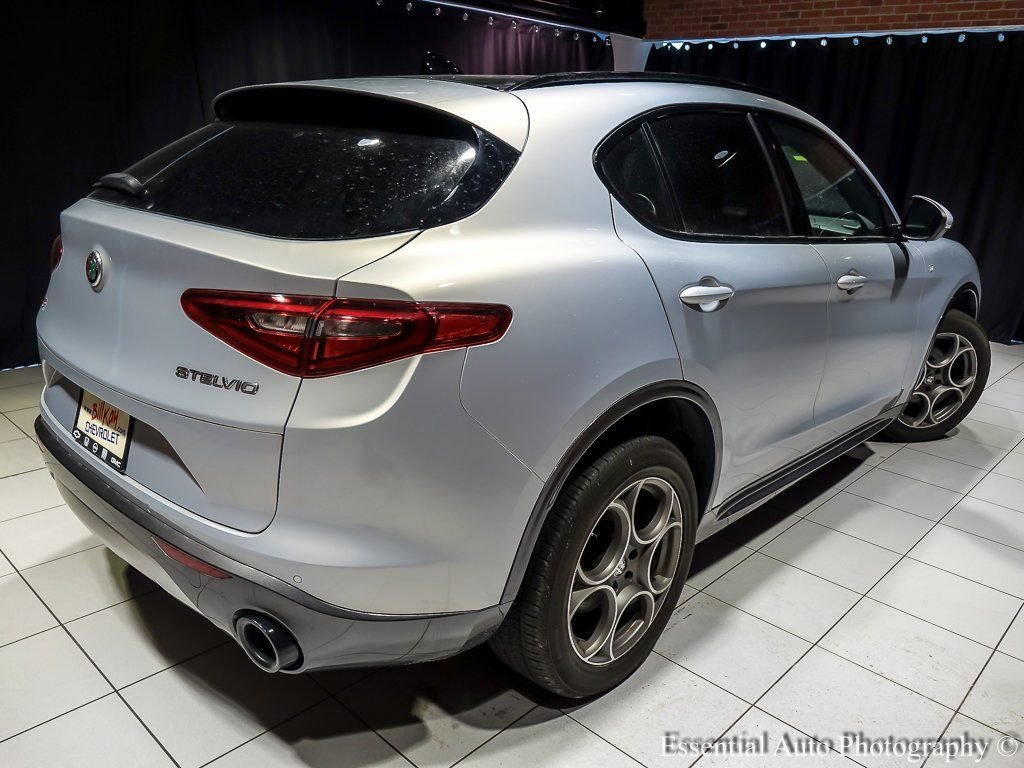 2022 ALFA ROMEO STELVIO - Image 11